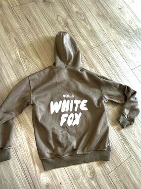 WHITE FOX Vol.3 Dark Toffee Graphic Hoodie